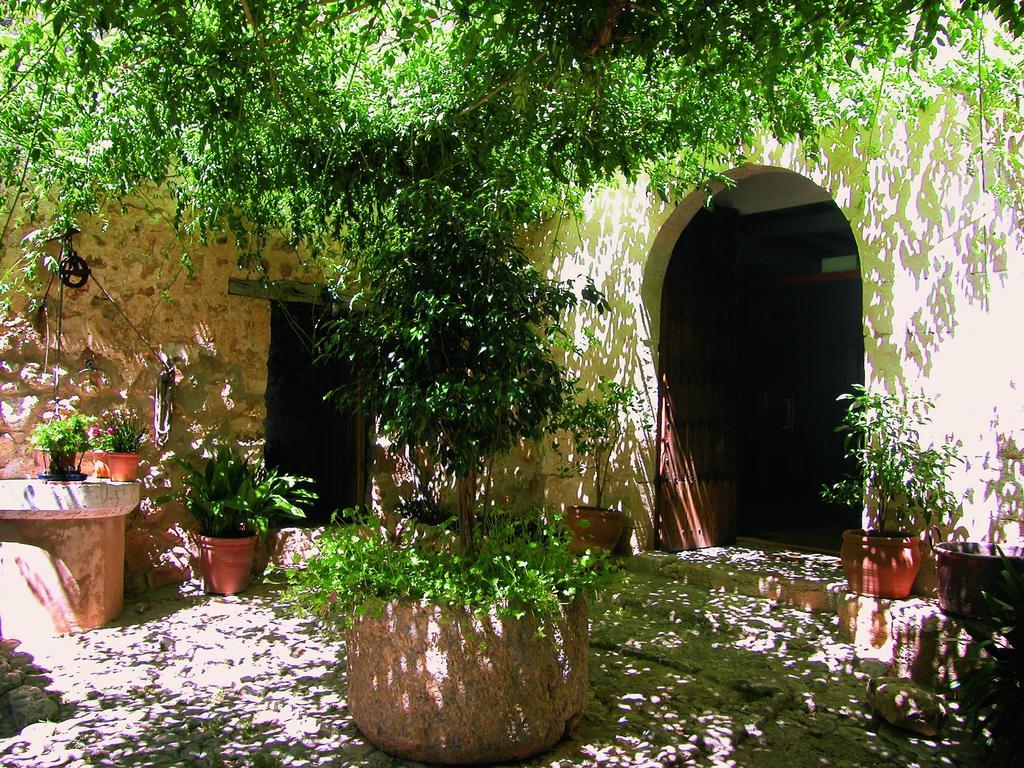 Finca Es Castell Binibona Екстериор снимка